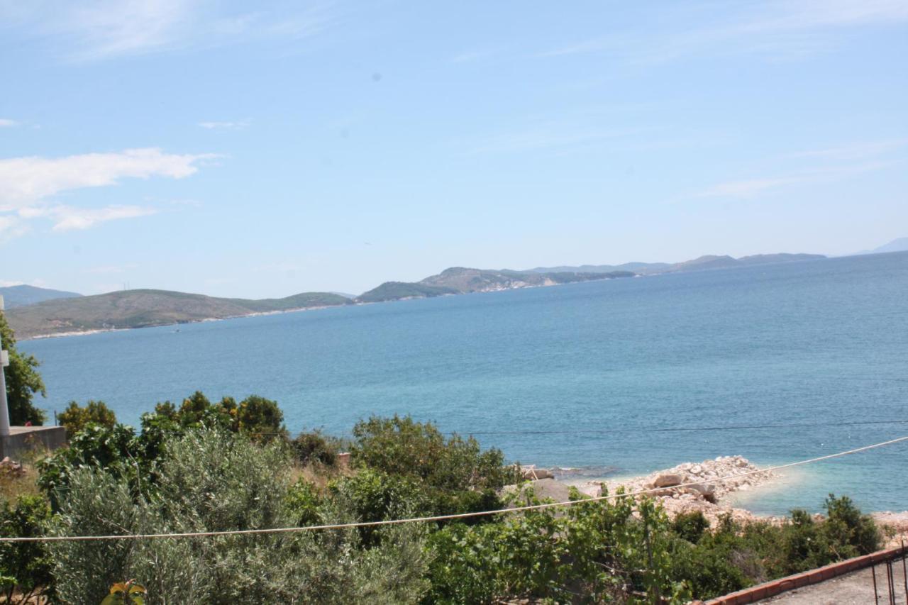 Guesthouse Benardo Sarandë 外观 照片